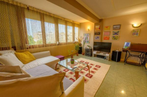 Buda high steps Sunny Apartment - 5min to Beach